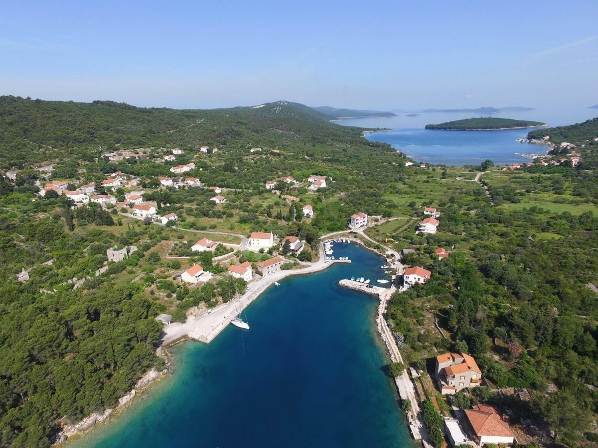 Holiday Home On Dugi Otok - Otok Brbinj Eksteriør billede